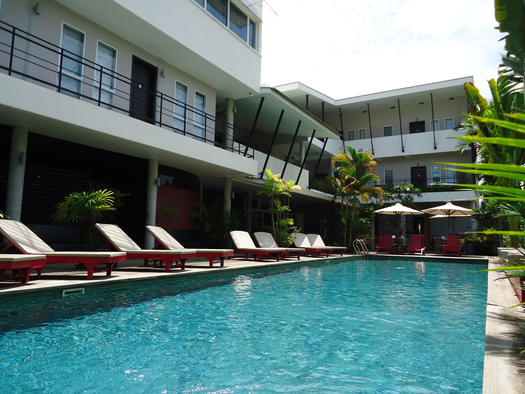 Men S Resort And Spa - Caters To Gay Men Siem Reap Bagian luar foto